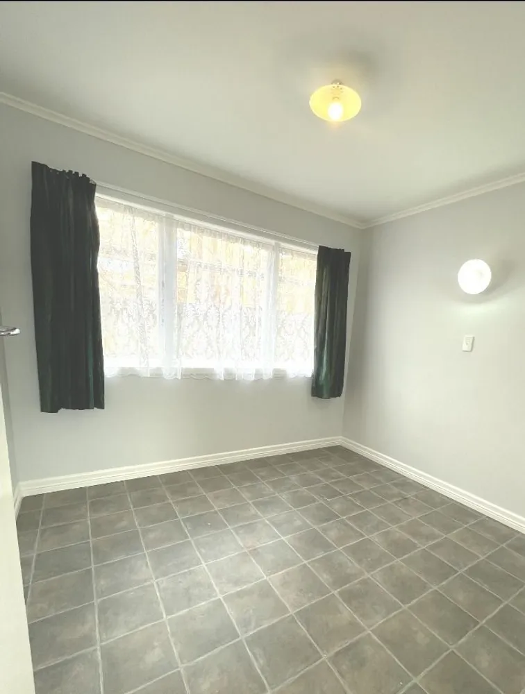 Photos of 16 Beatty Street