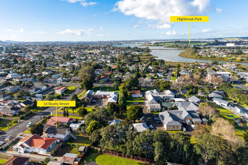 Photos of 16 Beatty Street