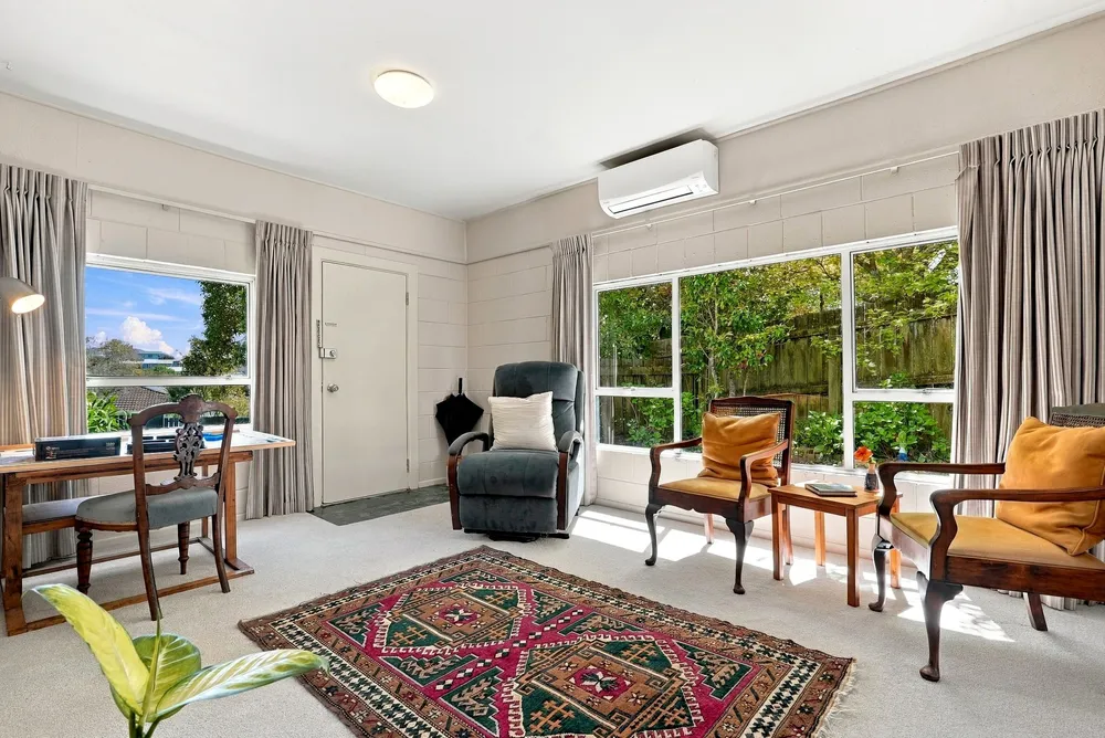 Photos of 46 Kia Ora Road