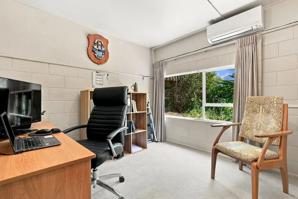 Photos of 46 Kia Ora Road