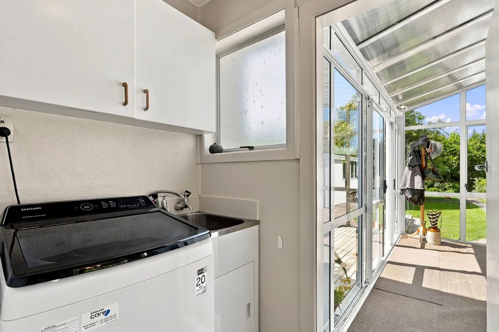 Photos of 46 Kia Ora Road