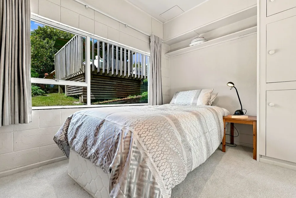 Photos of 46 Kia Ora Road