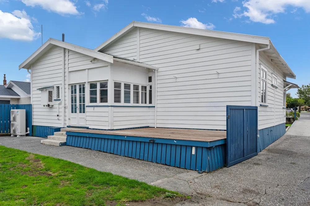 Photos of 18 Nixon Street