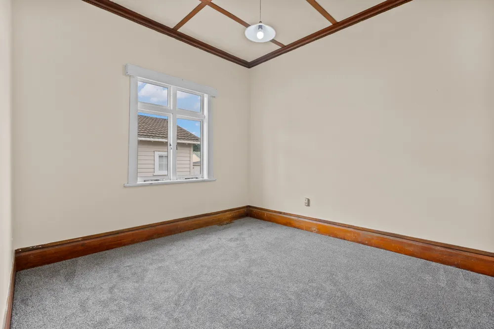 Photos of 18 Nixon Street