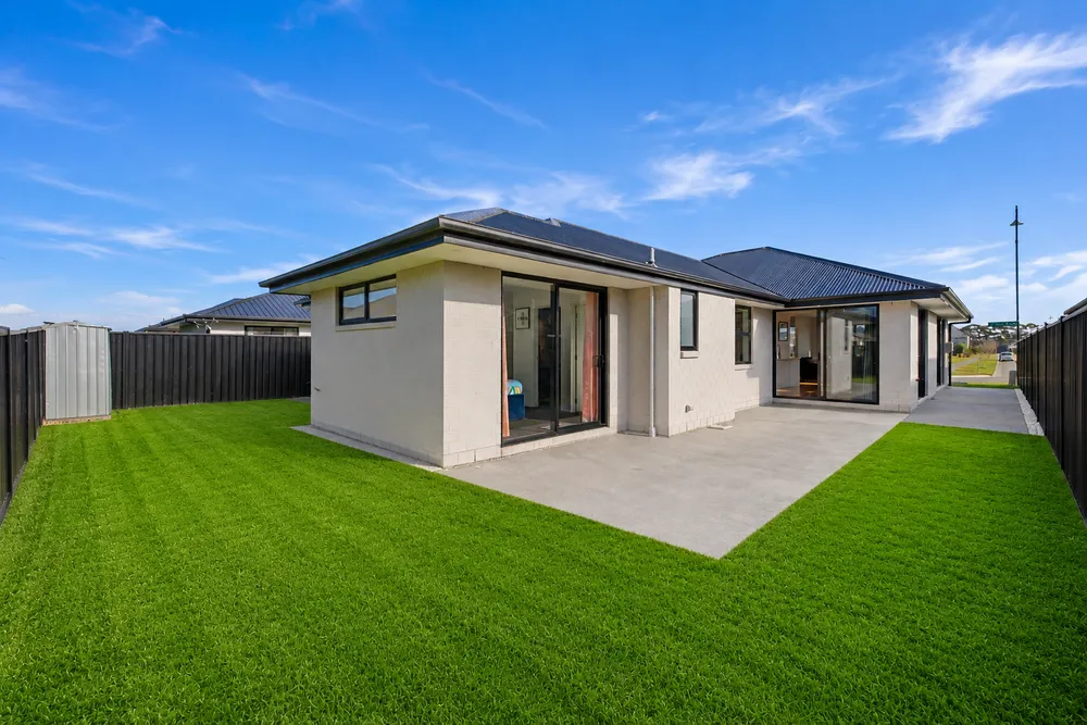 Photos of 14 Dempsey Street