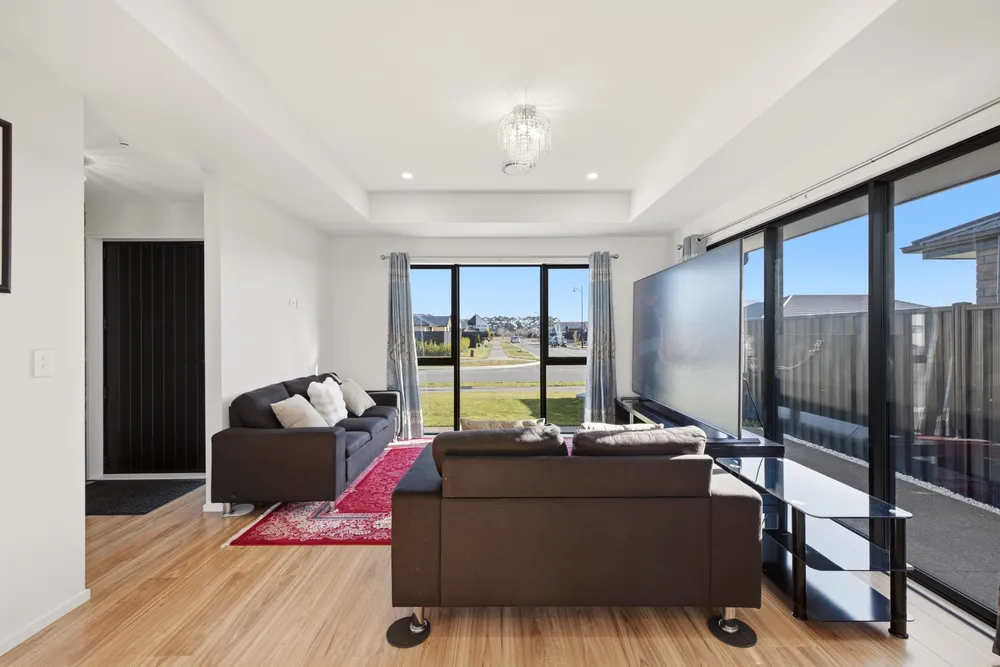 Photos of 14 Dempsey Street