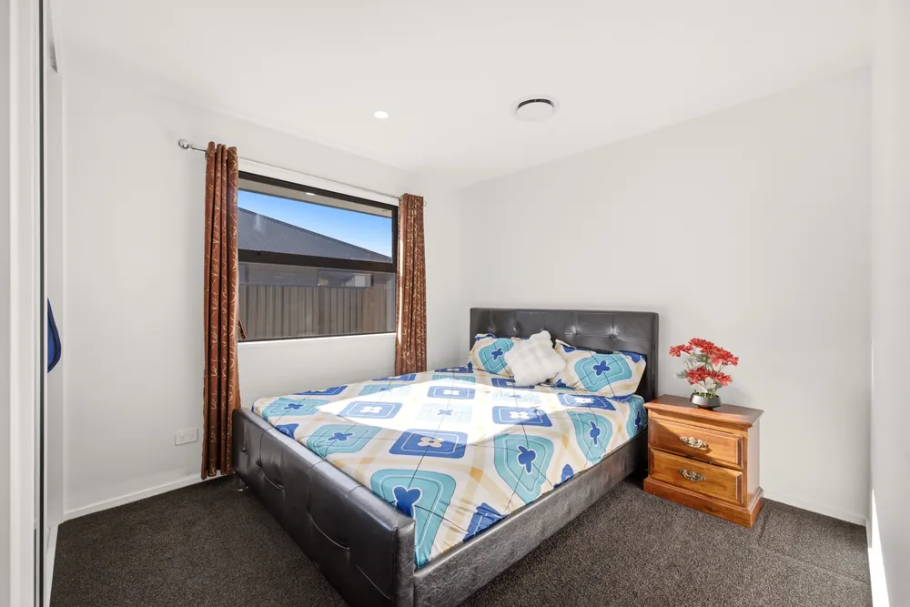 Photos of 14 Dempsey Street