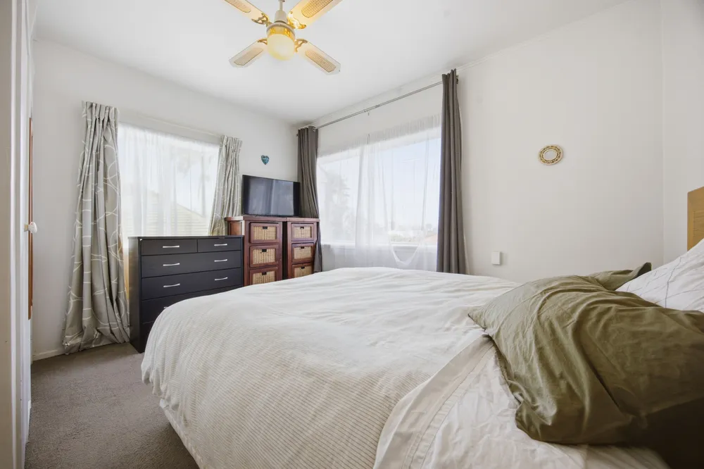 Photos of 35 Harding Avenue