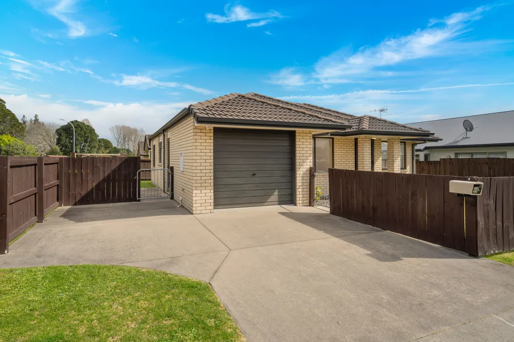 Photos of 45A Twentieth Avenue