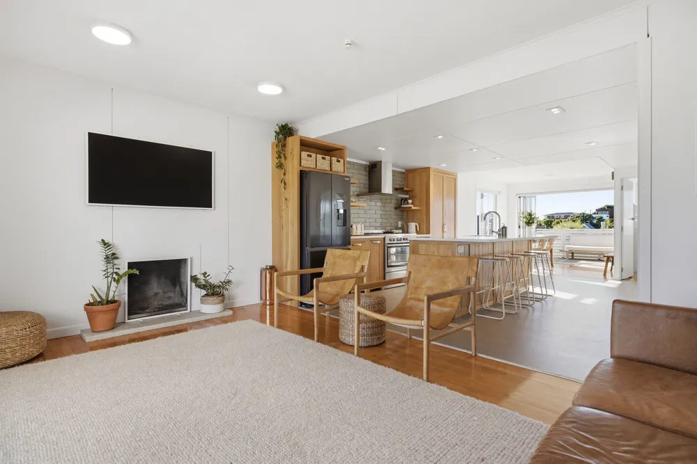 Photos of 11 Campbell Road