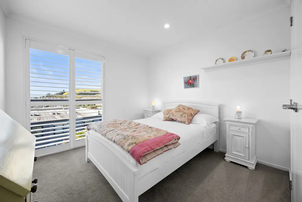 Photos of 26 Charles Heaphy Lane