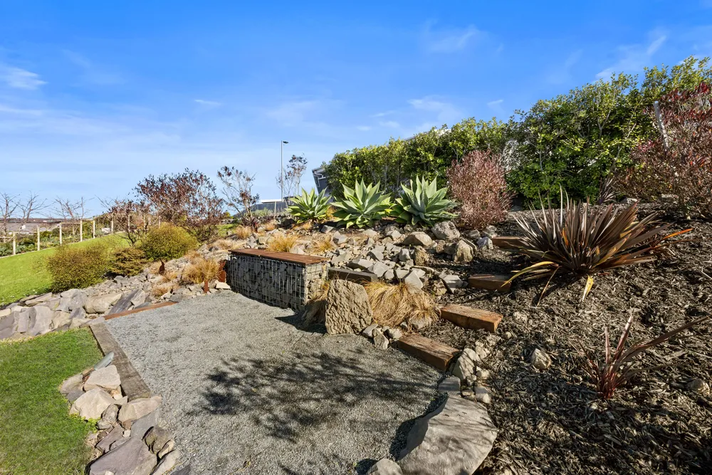 Photos of 26 Charles Heaphy Lane