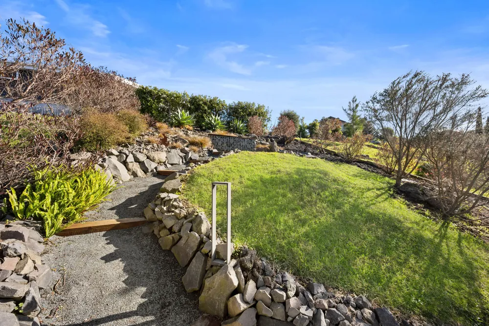 Photos of 26 Charles Heaphy Lane