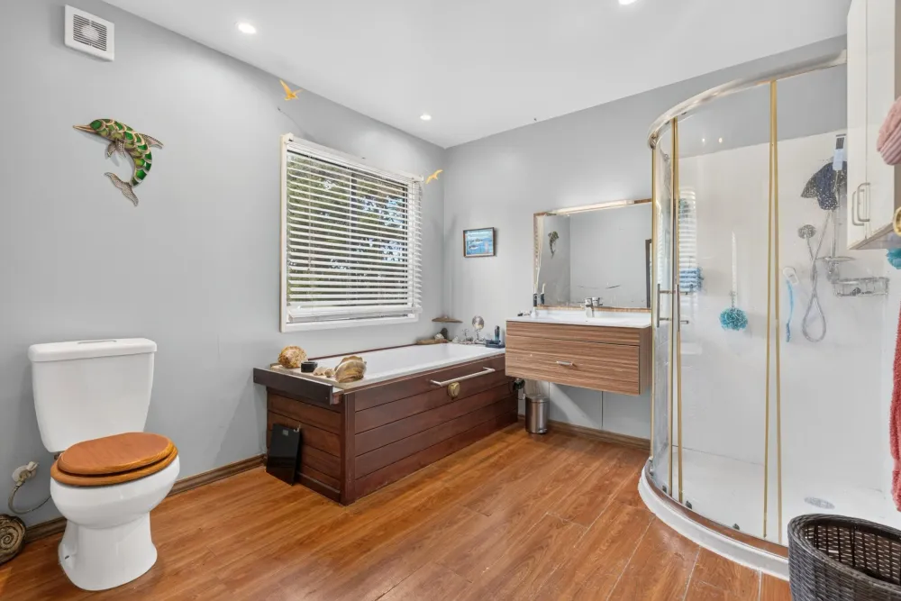 Photos of 641D Ridge Road