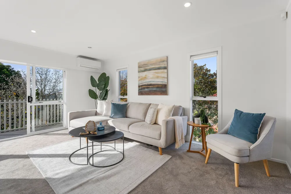 Photos of 9/12 Pukerangi Crescent