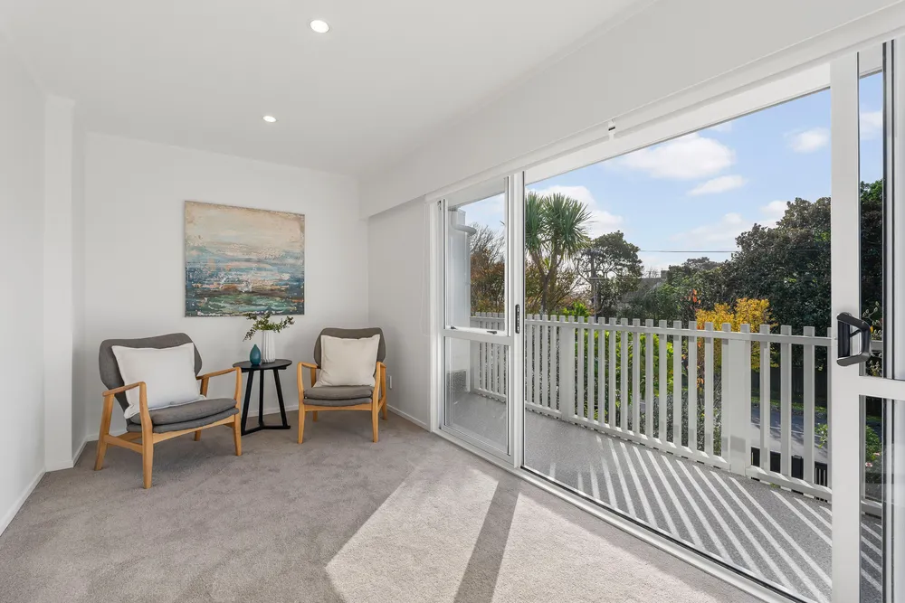 Photos of 9/12 Pukerangi Crescent