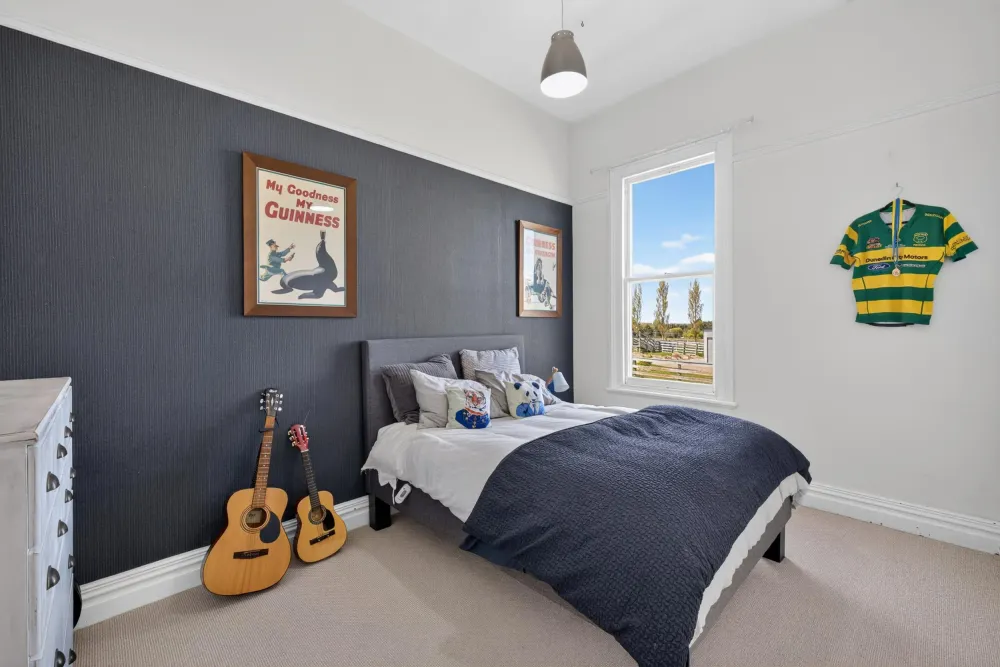 Photos of 41 Bairds Road