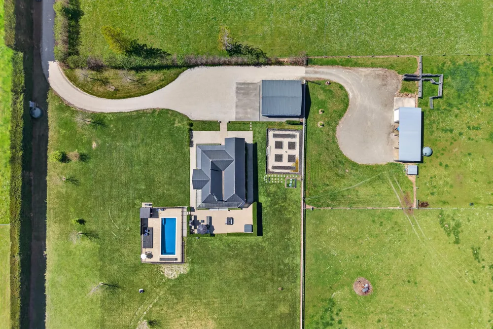 Photos of 41 Bairds Road