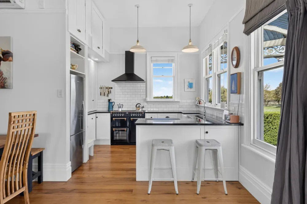 Photos of 41 Bairds Road