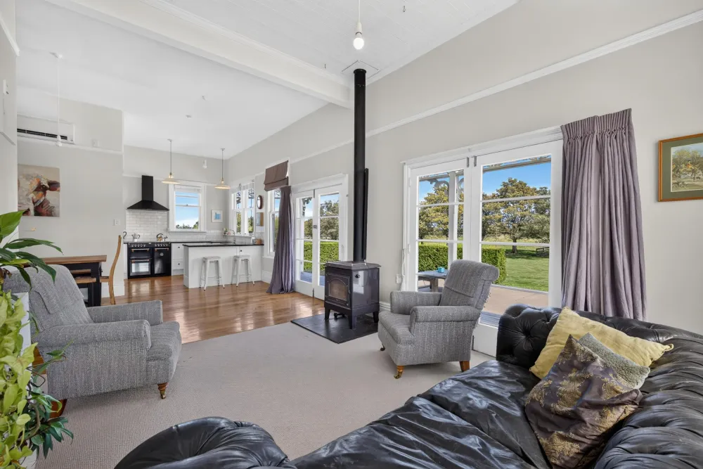 Photos of 41 Bairds Road