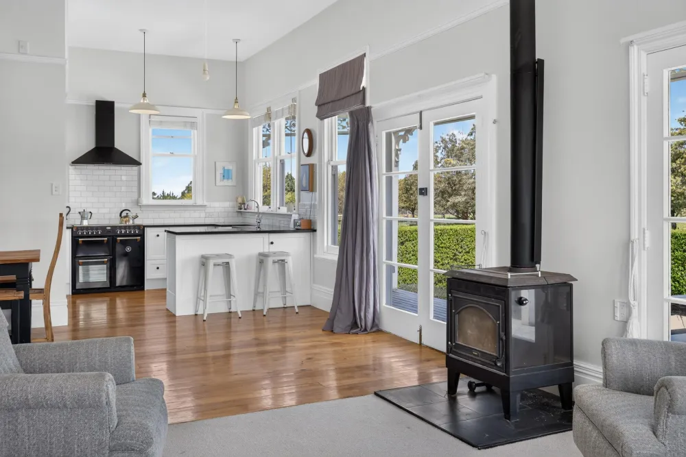 Photos of 41 Bairds Road