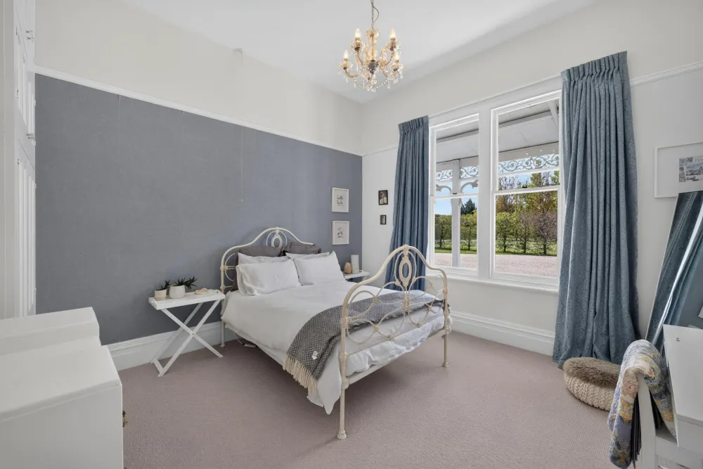 Photos of 41 Bairds Road