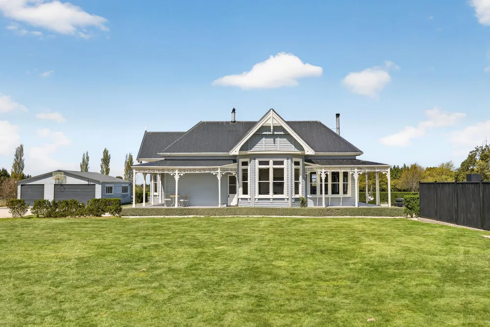 Photos of 41 Bairds Road