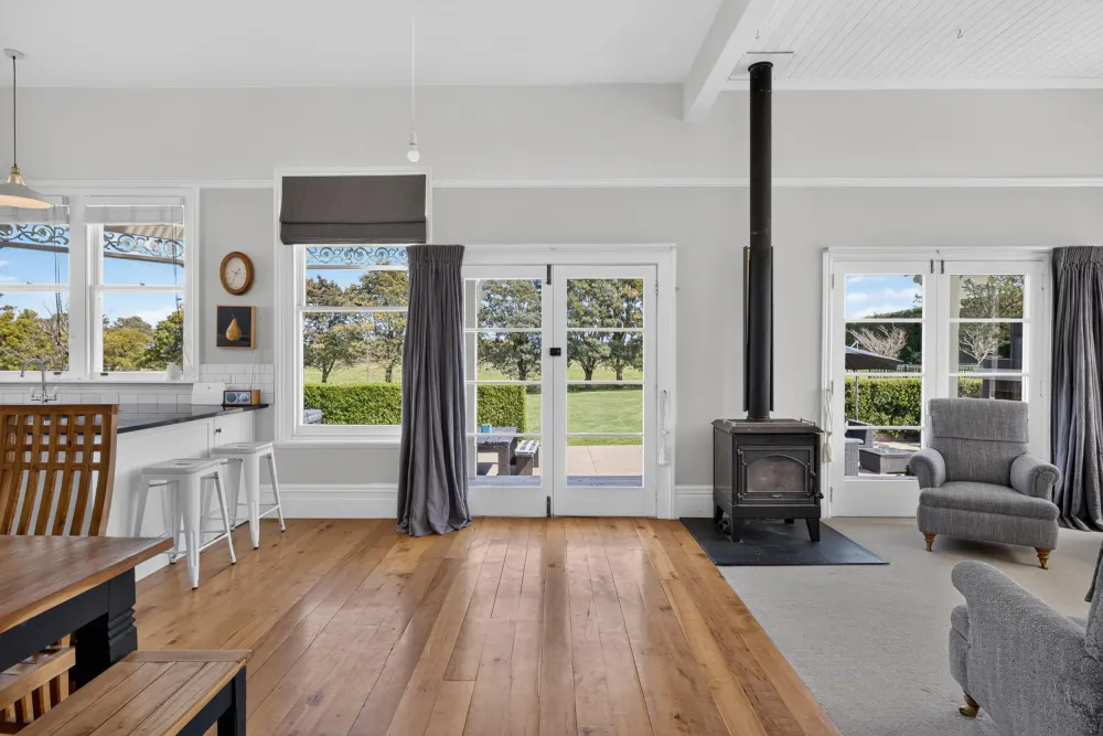 Photos of 41 Bairds Road