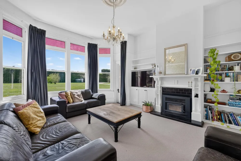 Photos of 41 Bairds Road