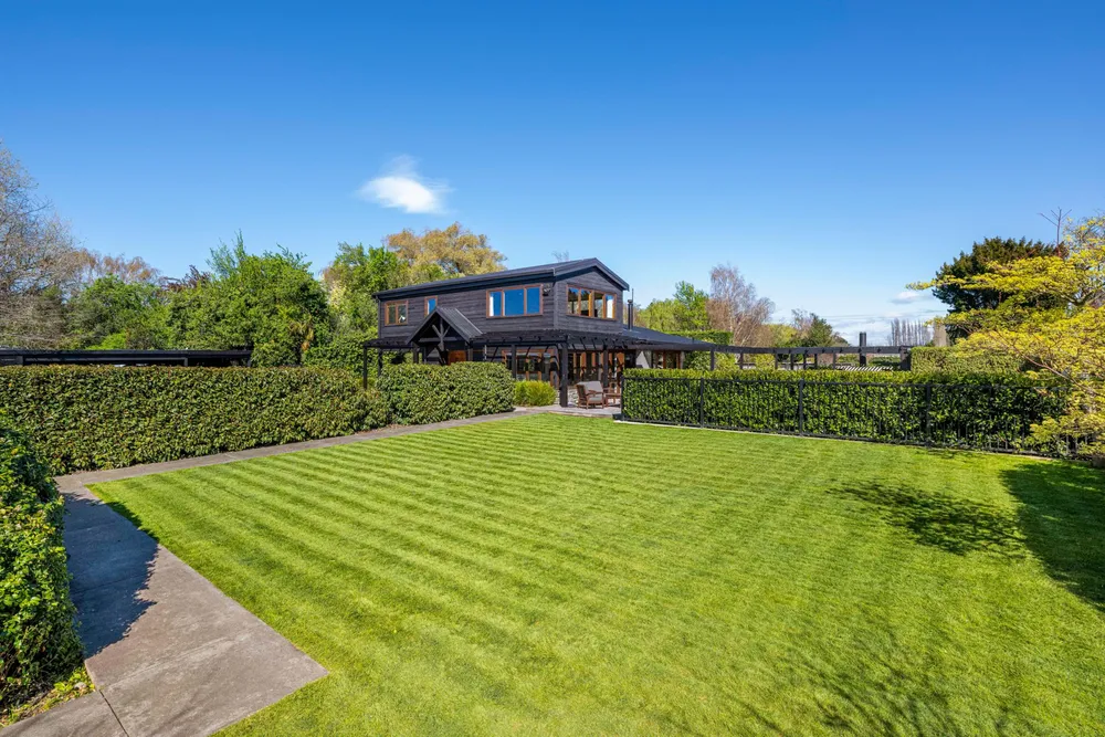 Photos of 43 Severne Street