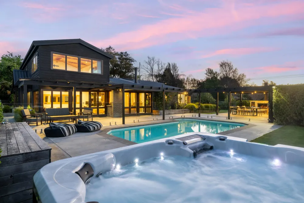 Photos of 43 Severne Street