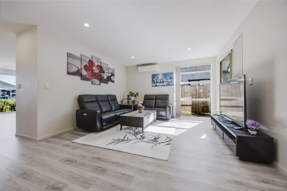 Photos of 9 Toropapa Close