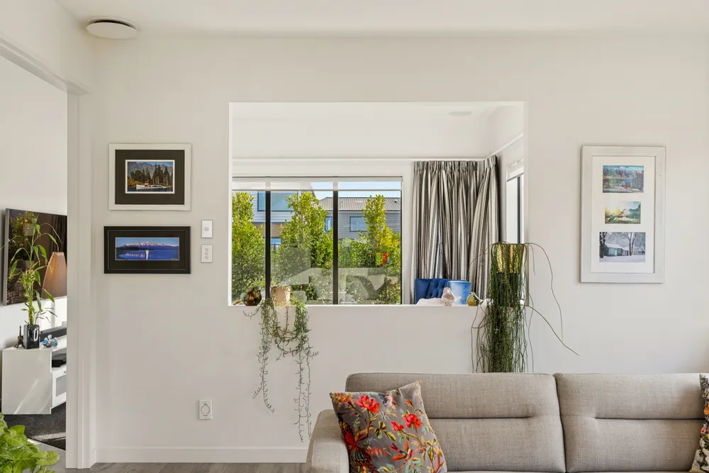 Photos of 196 Wainui Road