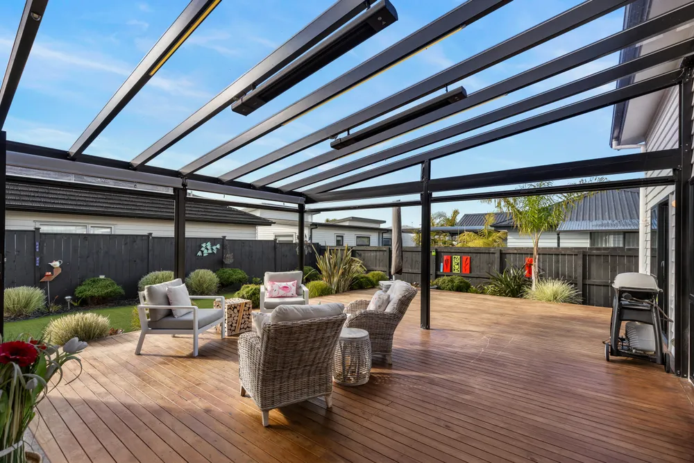Photos of 196 Wainui Road
