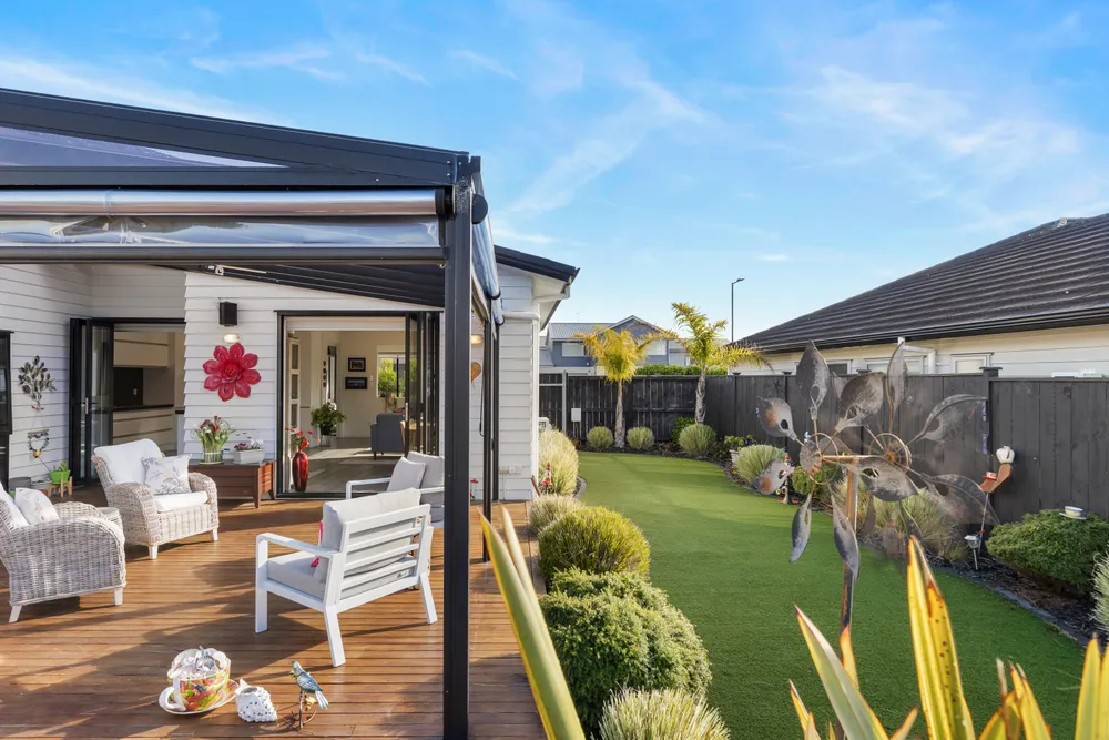 Photos of 196 Wainui Road