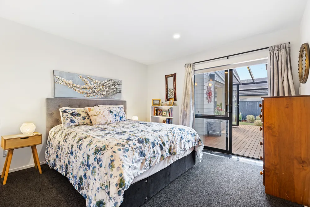 Photos of 196 Wainui Road