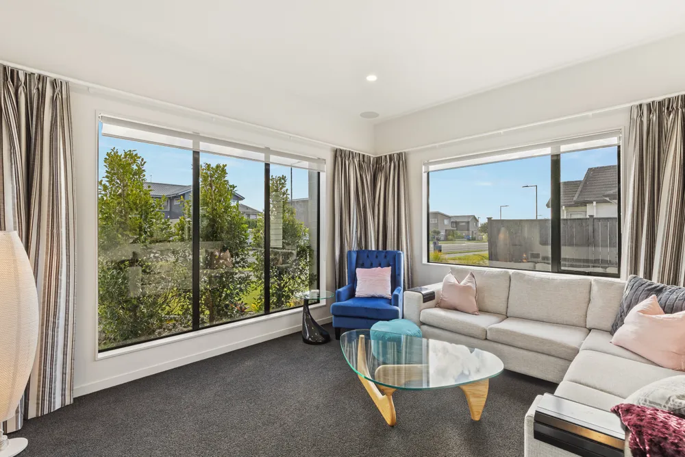 Photos of 196 Wainui Road
