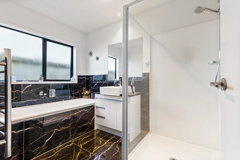 Photos of 196 Wainui Road