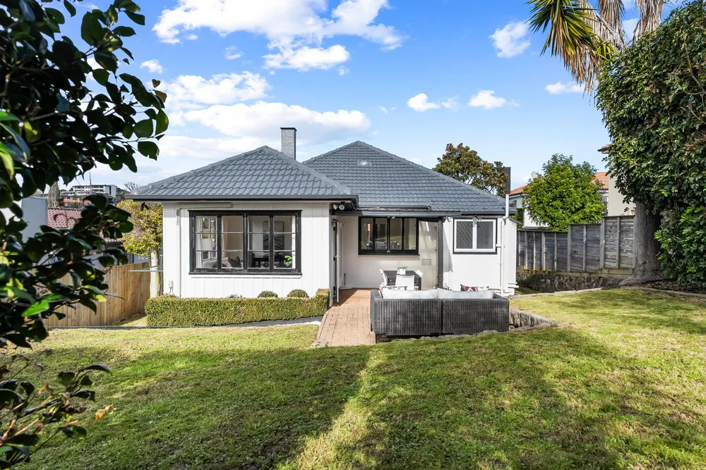 Photos of 6A Benson Road