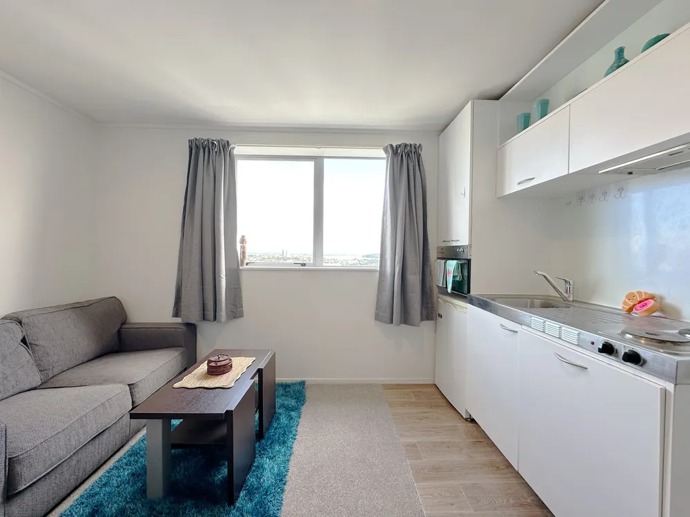 Photos of 17L/34 Kingston Street