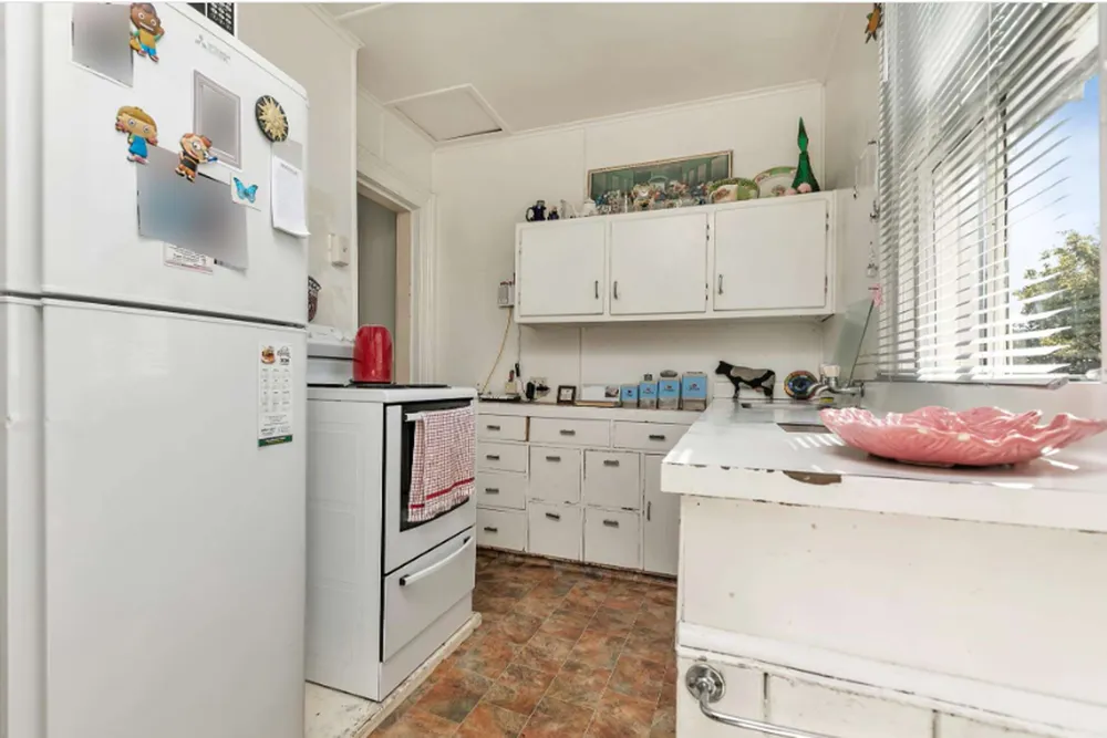 Photos of 327 Mt Albert Road