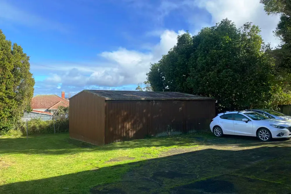 Photos of 327 Mt Albert Road