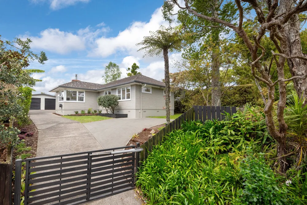 Photos of 30 Konini Road