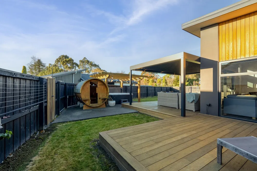 Photos of 473 Hills Road