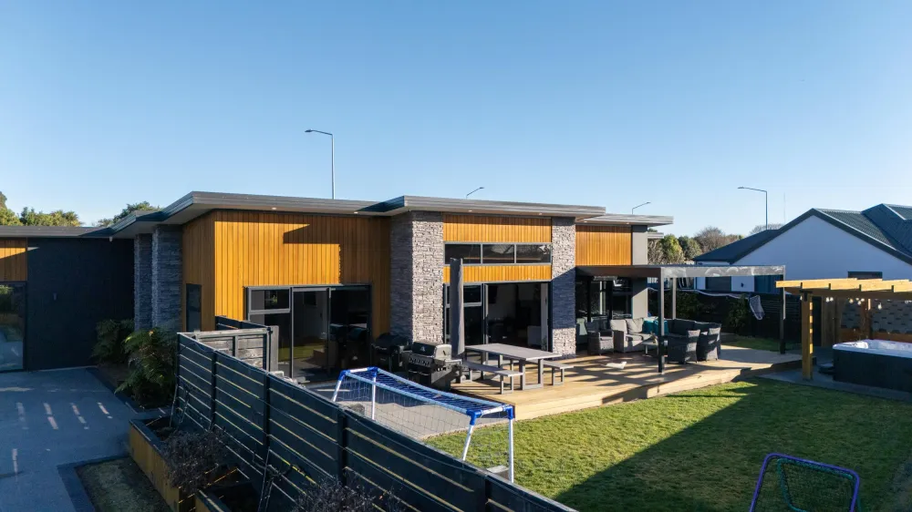Photos of 473 Hills Road
