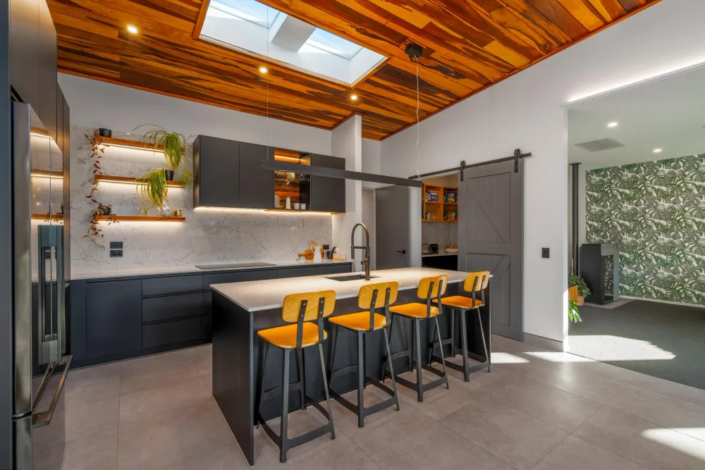 Photos of 473 Hills Road