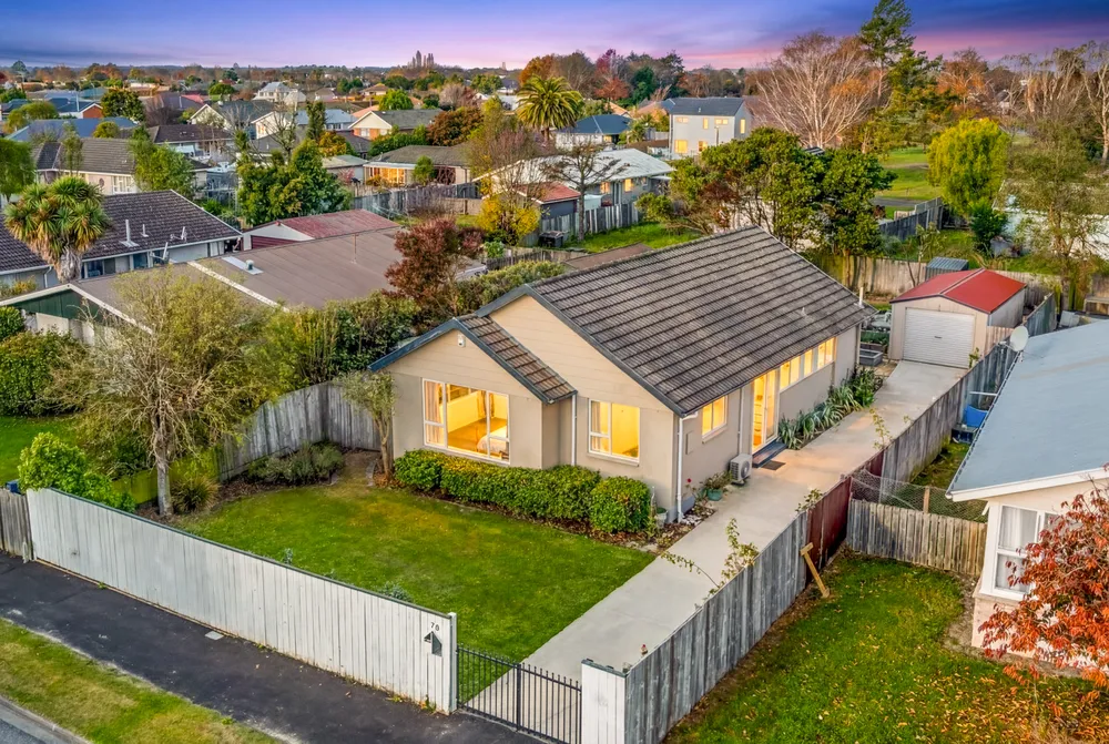 Photos of 70 Reynolds Avenue