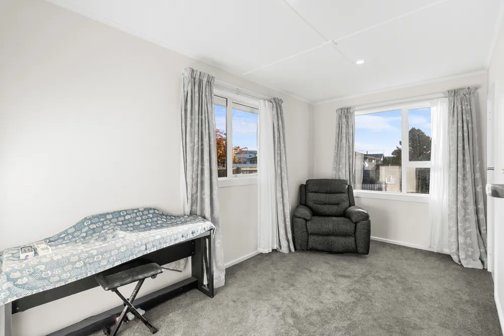 Photos of 70 Reynolds Avenue