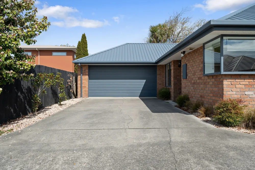 Photos of 401 Selwyn Street