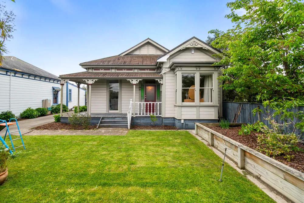 Photo of 111 Cook Street, West End